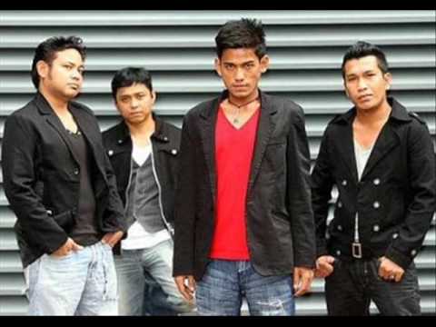 Azlan & The Typewriter